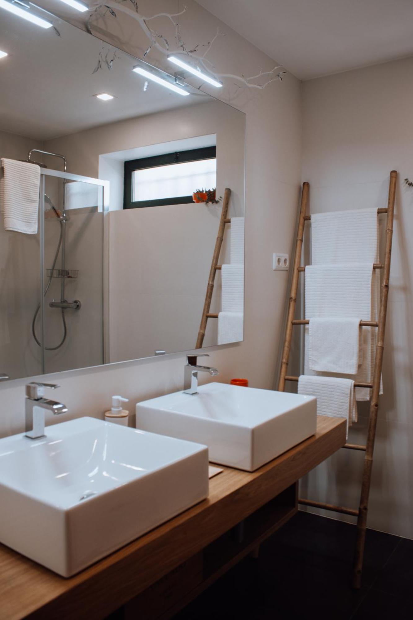 Rota - Opo Airport House Apartment มายา ภายนอก รูปภาพ
